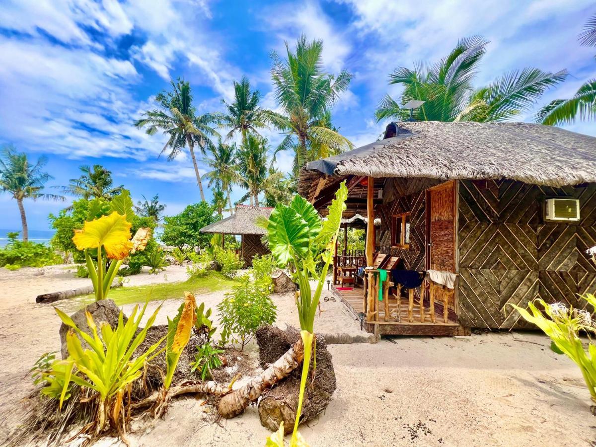 Marahuyo Siargao Hotel Catangnan Exterior photo