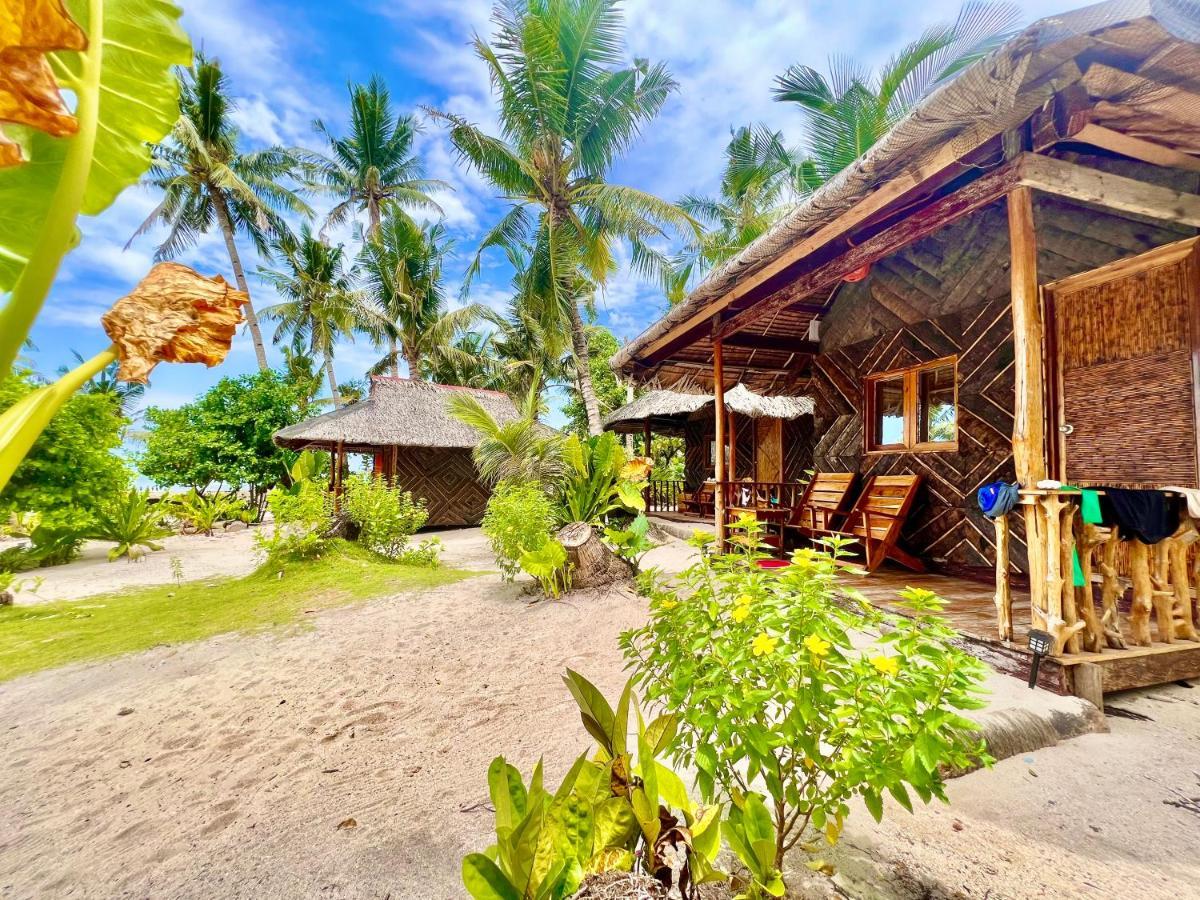 Marahuyo Siargao Hotel Catangnan Exterior photo